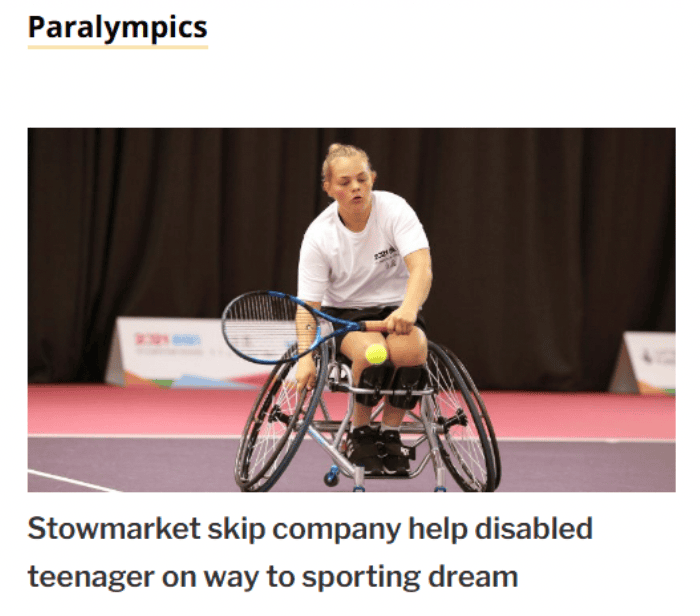 Um artigo de jornal local sobre a doação beneficente de uma empresa.