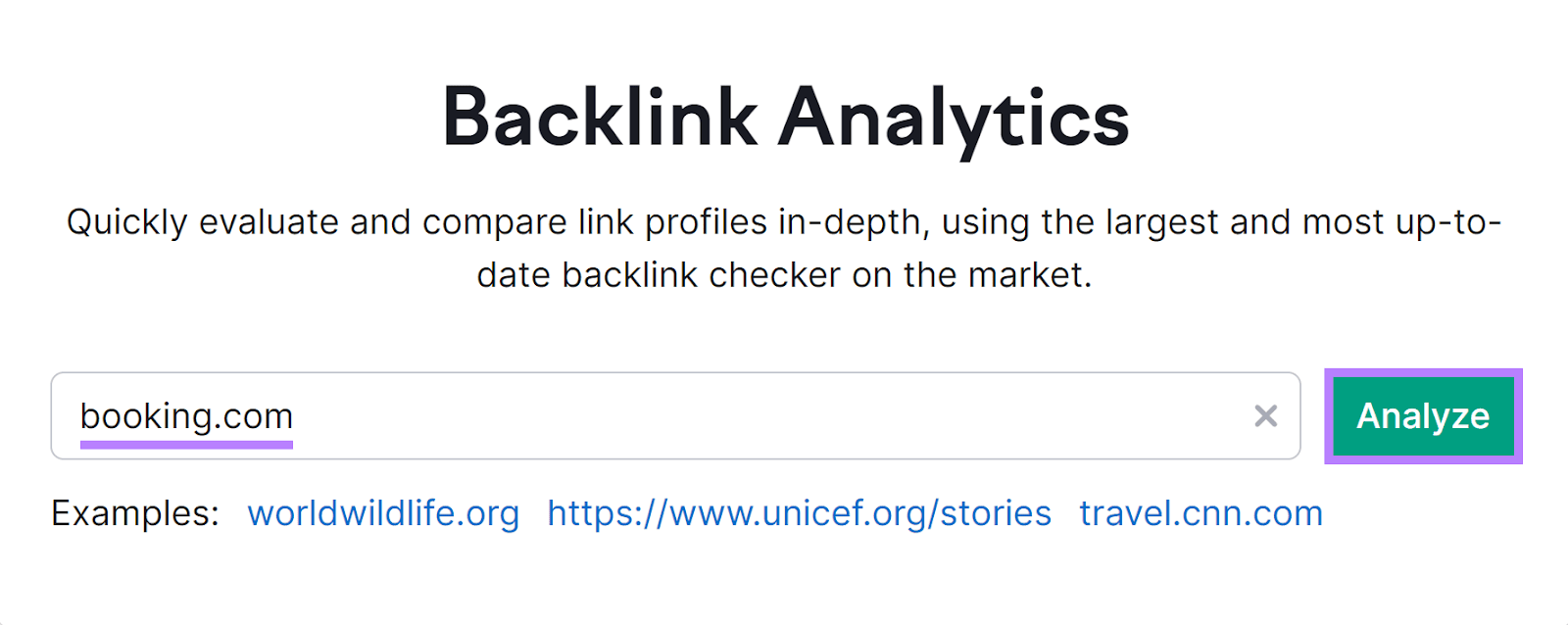 La herramienta de análisis de backlinks comienza con el nombre del dominio en el campo de entrada y el botón 'Analizar' resaltado.