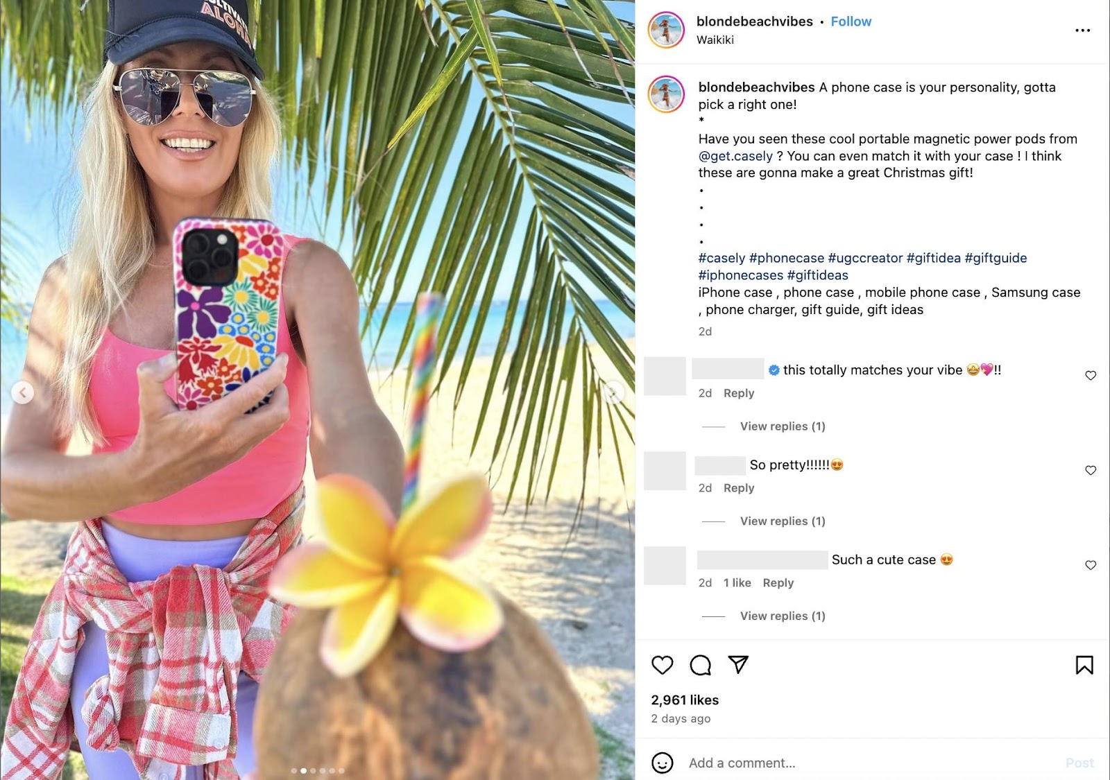 Una publicación de Instagram de @blondebeachvibes promocionando fundas de teléfono de @get.casely